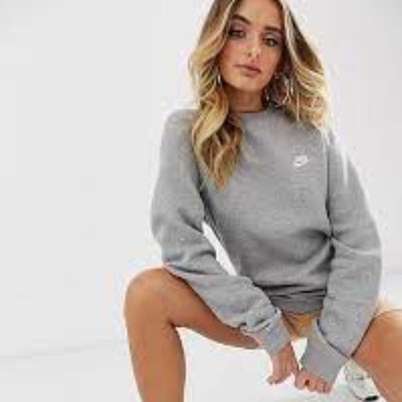 Nike Tops - Women's Nike Gray Cropped Crewneck